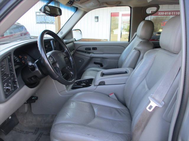 used 2004 Chevrolet Suburban car, priced at $4,995