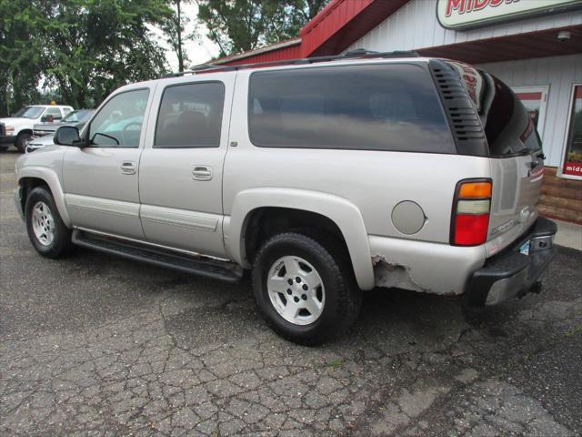 used 2004 Chevrolet Suburban car, priced at $3,999