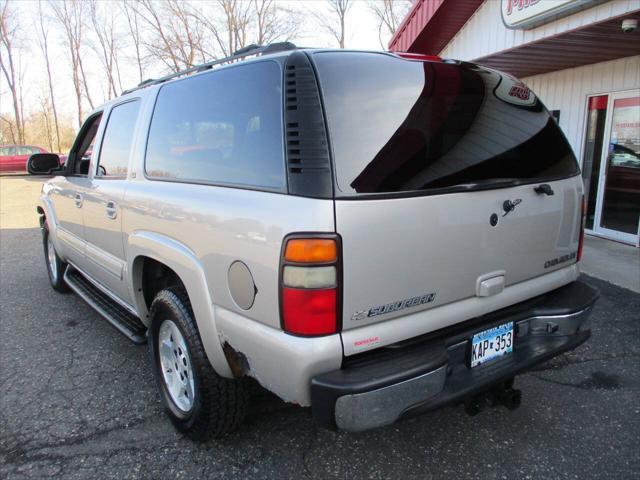used 2004 Chevrolet Suburban car, priced at $4,995