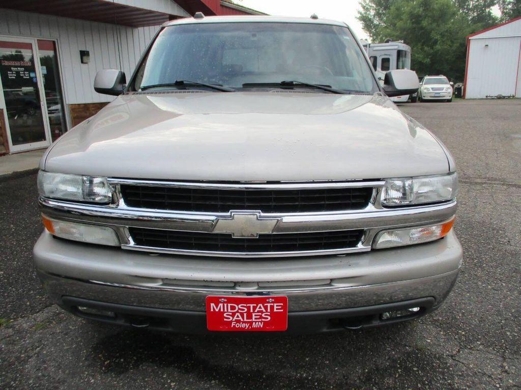 used 2004 Chevrolet Suburban car, priced at $3,999