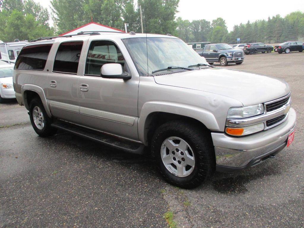 used 2004 Chevrolet Suburban car, priced at $3,999