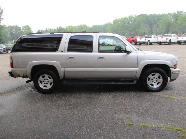 used 2004 Chevrolet Suburban car, priced at $3,999