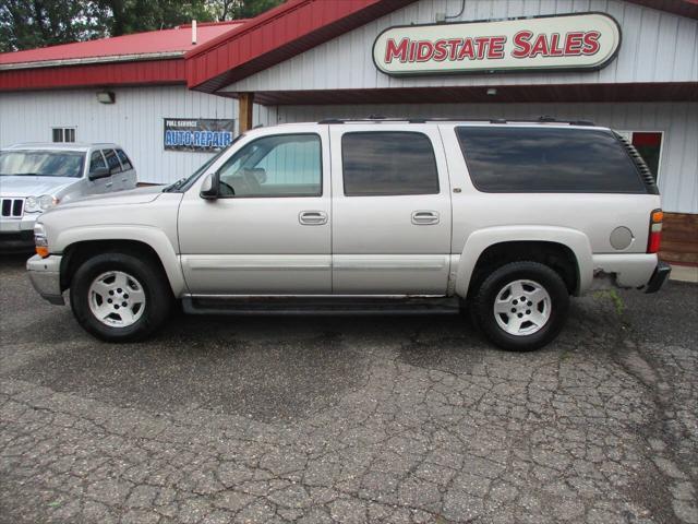 used 2004 Chevrolet Suburban car, priced at $3,999