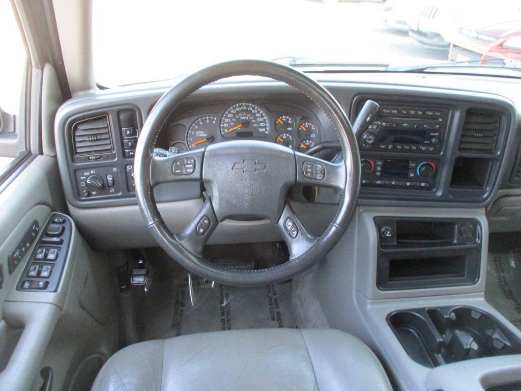 used 2004 Chevrolet Suburban car, priced at $3,999