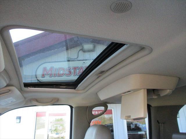 used 2004 Chevrolet Suburban car, priced at $4,995