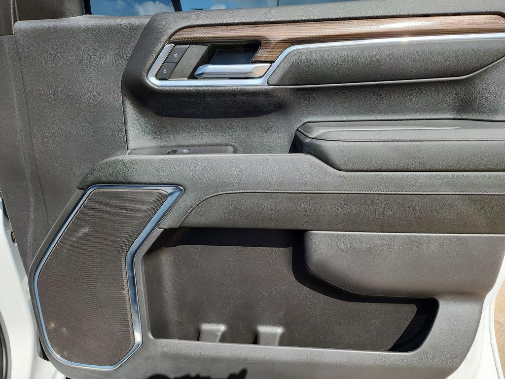 used 2024 Chevrolet Silverado 1500 car, priced at $41,595