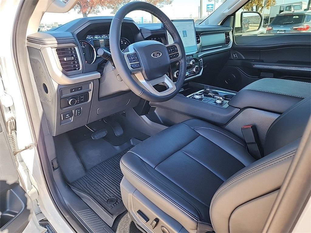 new 2024 Ford Expedition car, priced at $68,513