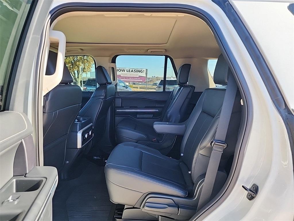 new 2024 Ford Expedition car, priced at $68,513