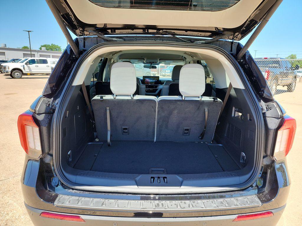 new 2025 Ford Explorer car, priced at $40,710