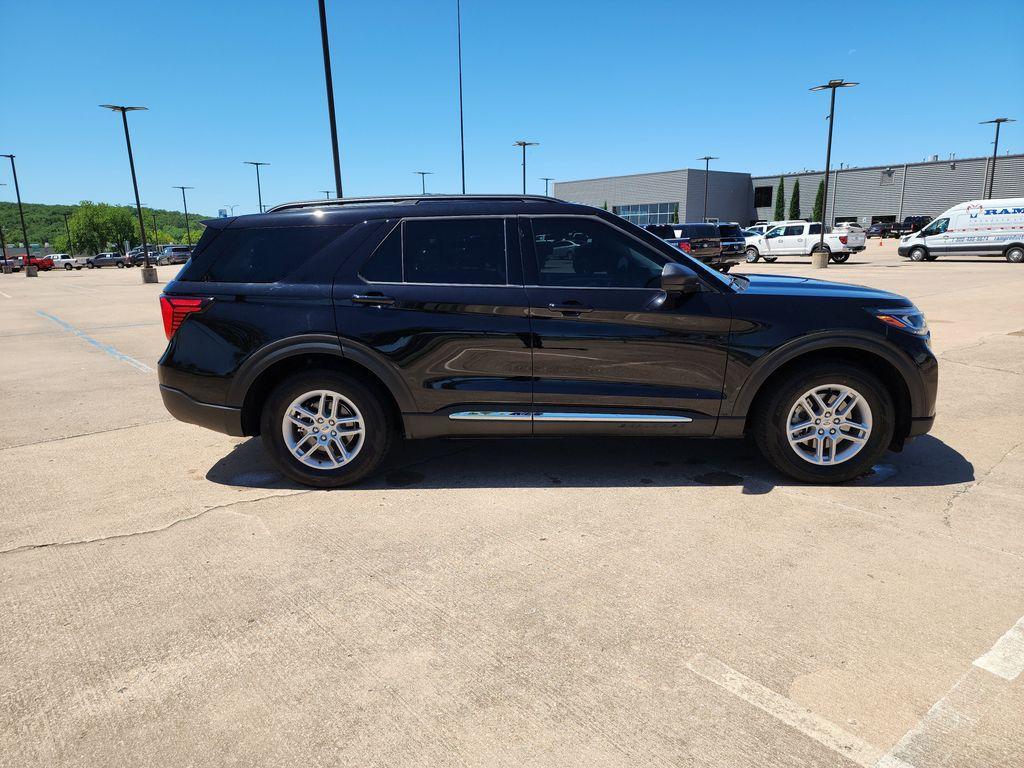 new 2025 Ford Explorer car, priced at $40,710