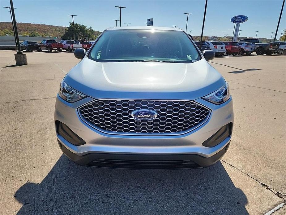 new 2024 Ford Edge car, priced at $30,852