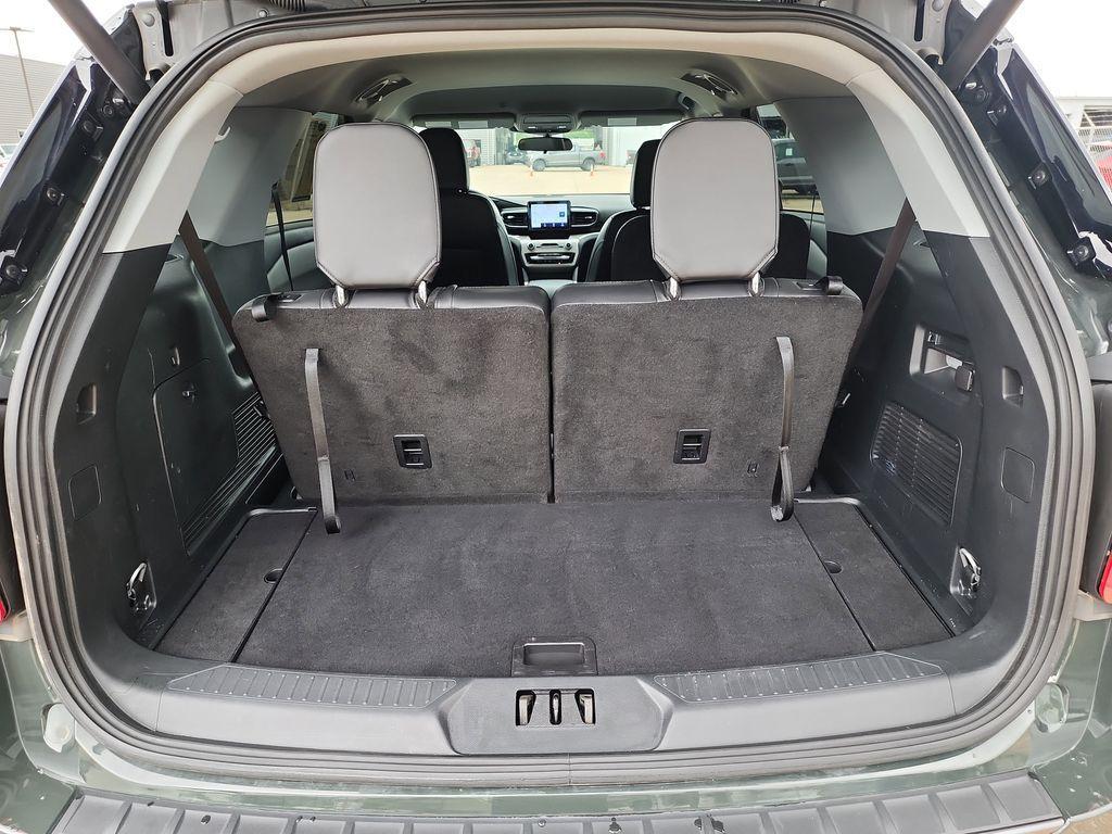 used 2024 Ford Explorer car, priced at $38,995