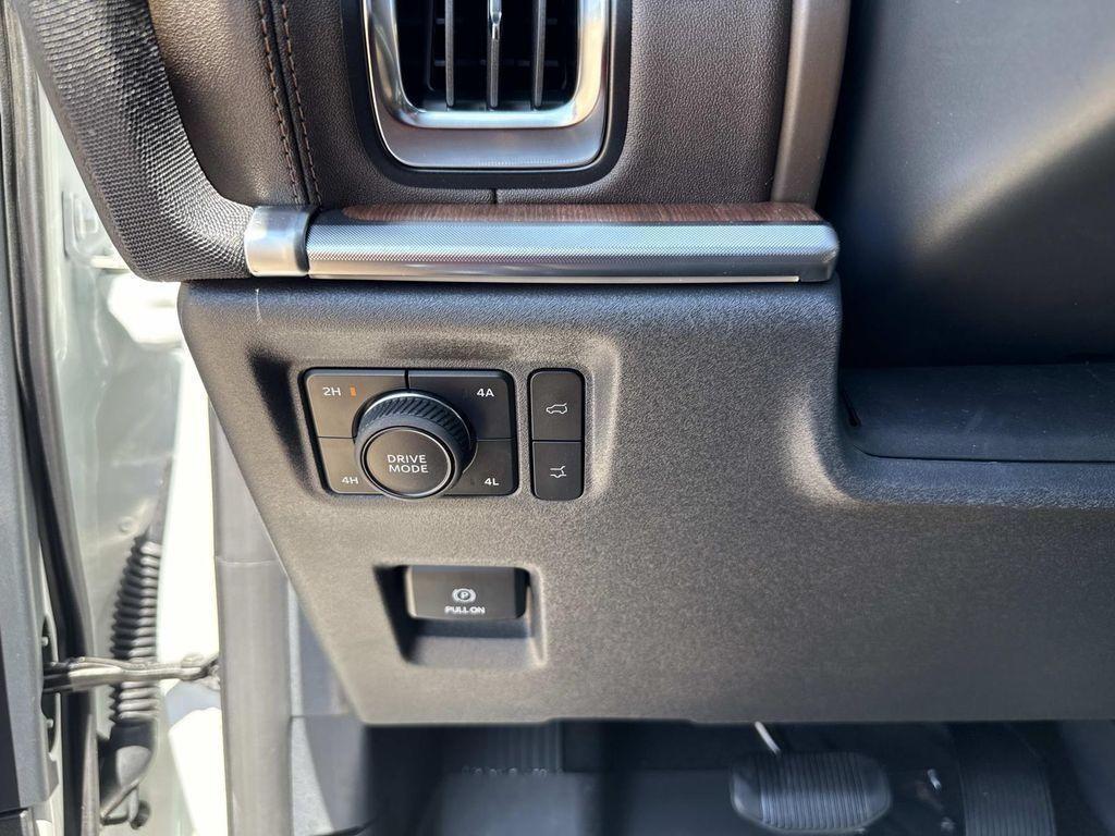 new 2025 Ford Expedition Max car, priced at $86,350