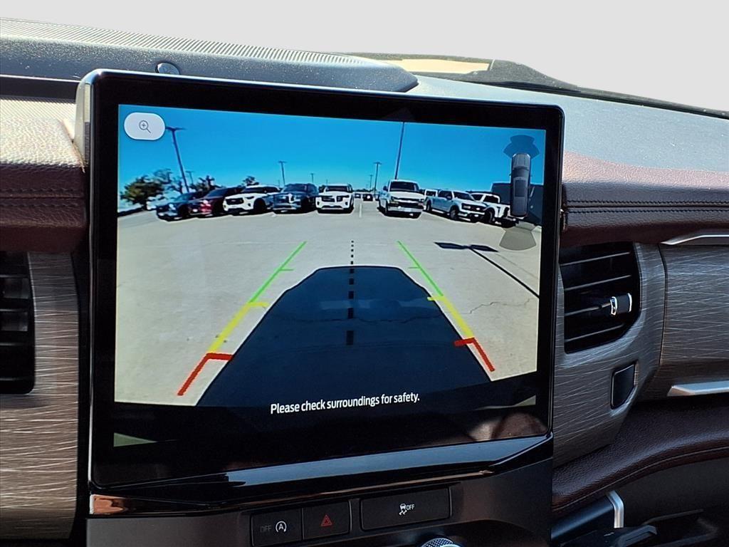 used 2024 Ford Expedition car, priced at $47,454