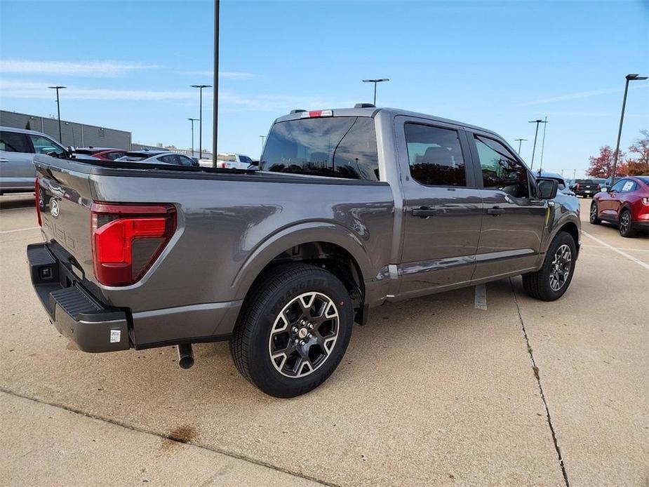 new 2024 Ford F-150 car, priced at $40,445