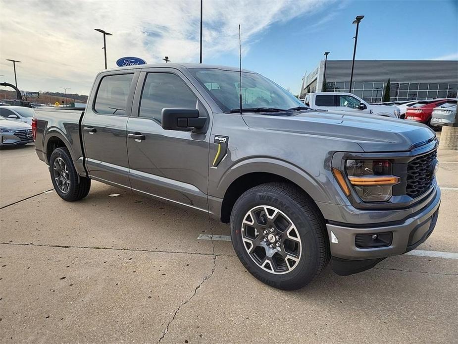 new 2024 Ford F-150 car, priced at $40,445