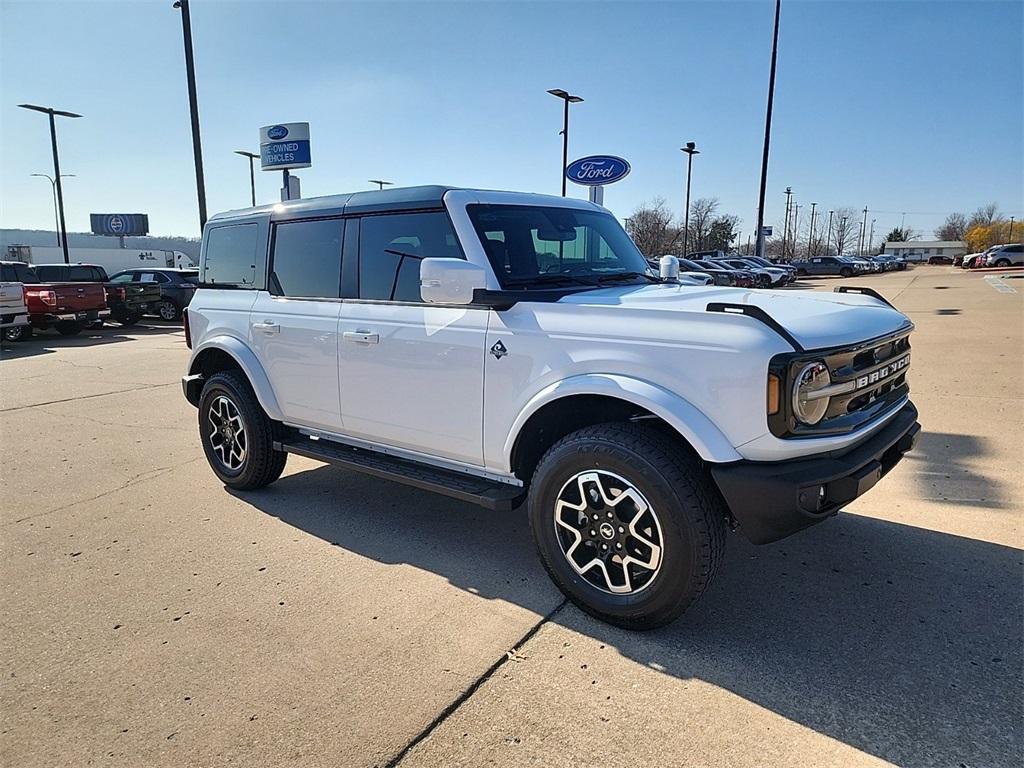 new 2024 Ford Bronco car, priced at $53,486