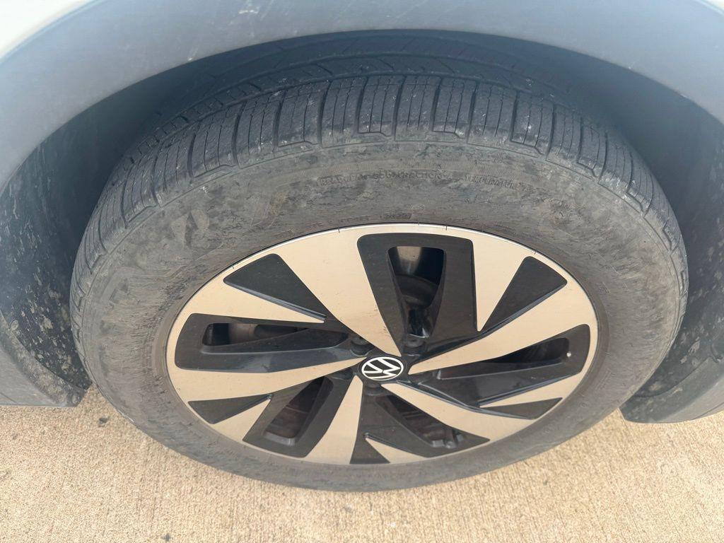 used 2023 Volkswagen ID.4 car, priced at $23,795