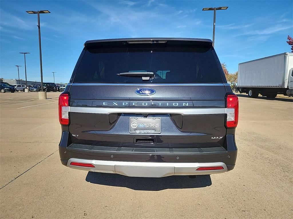 new 2024 Ford Expedition Max car, priced at $62,672