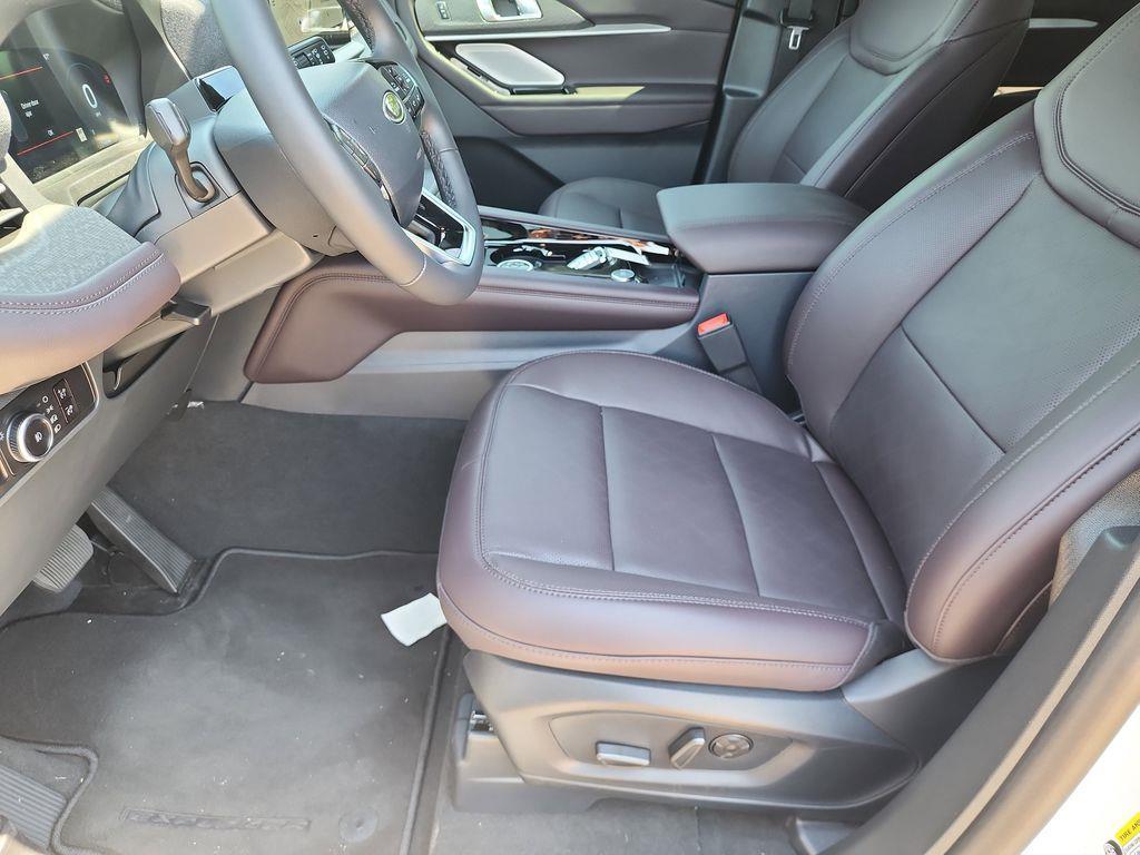 new 2025 Ford Explorer car, priced at $52,060