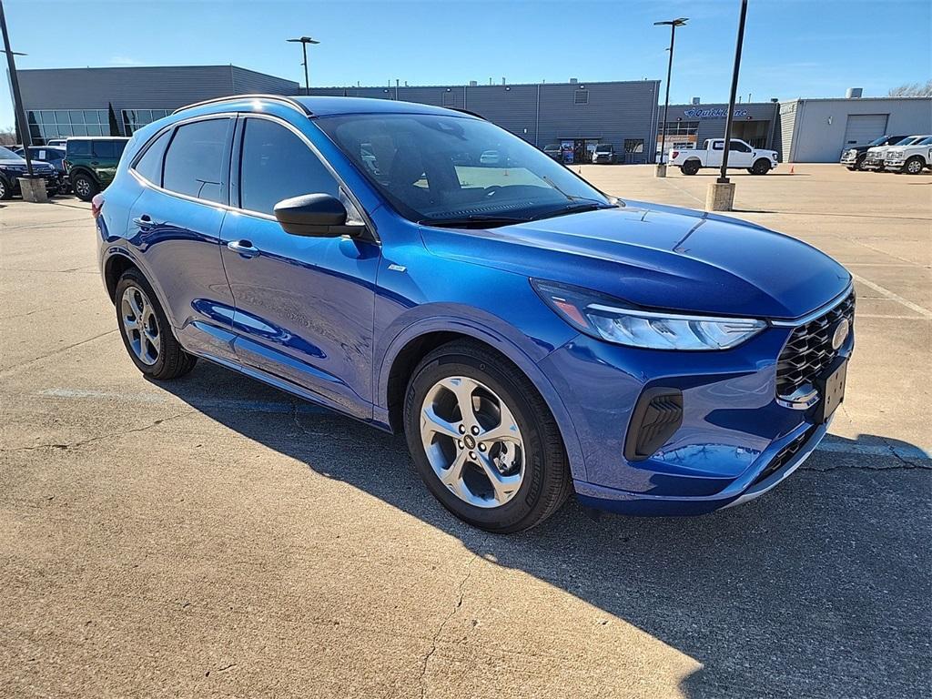 used 2023 Ford Escape car, priced at $25,995