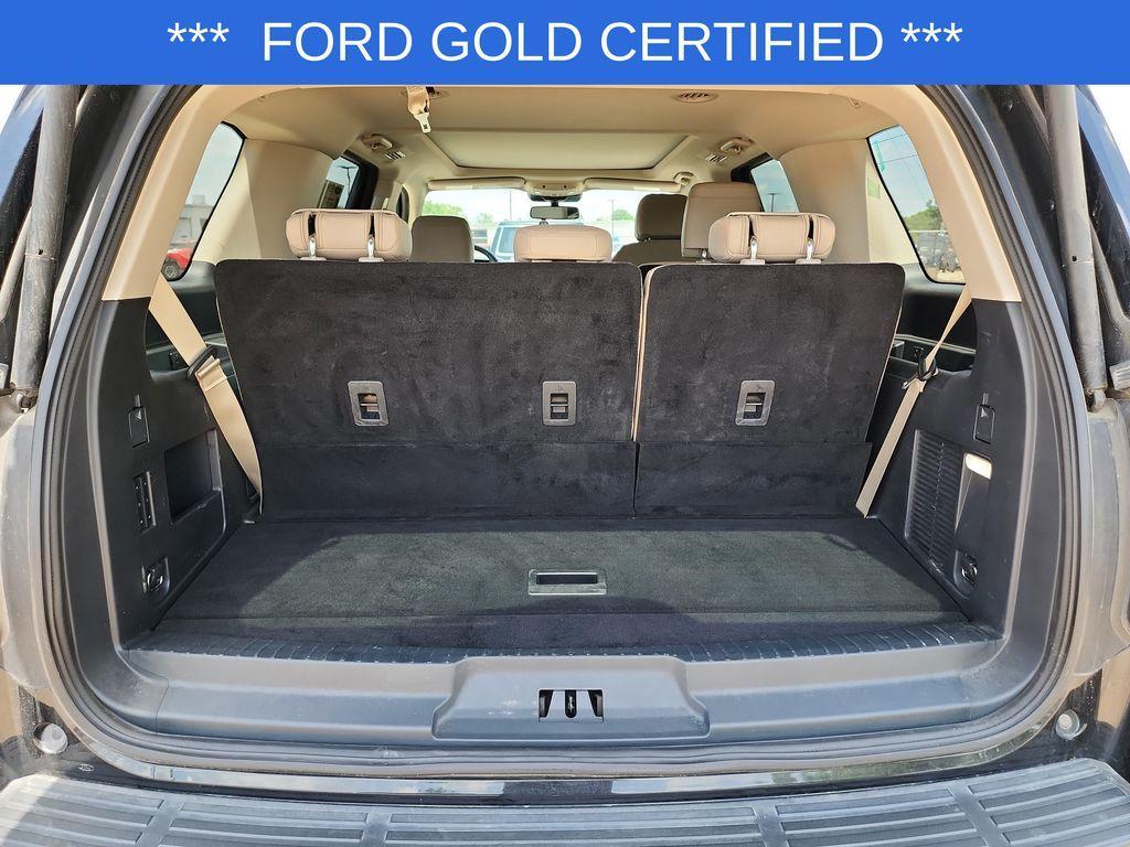 used 2024 Ford Expedition car, priced at $59,921