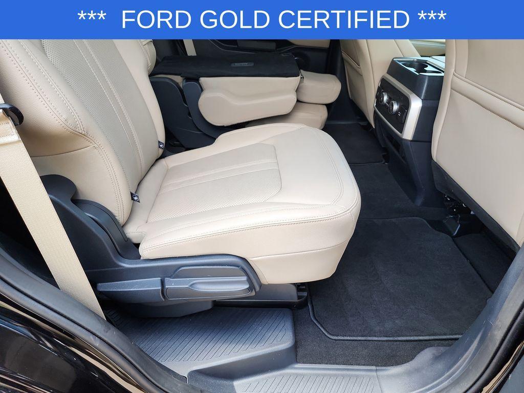 used 2024 Ford Expedition car, priced at $59,921