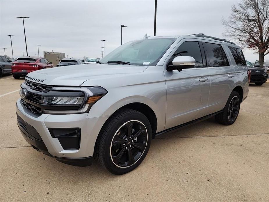 new 2024 Ford Expedition car, priced at $71,886