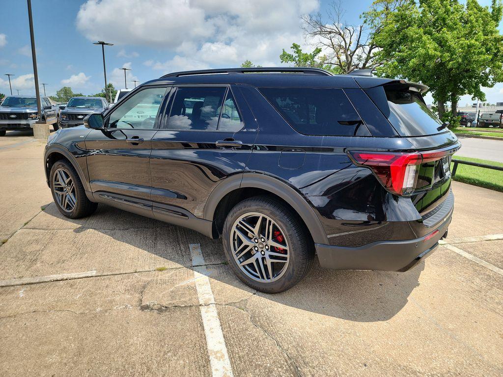 new 2025 Ford Explorer car, priced at $47,220