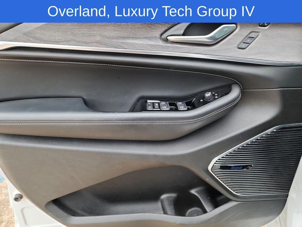 used 2022 Jeep Grand Cherokee car, priced at $31,363