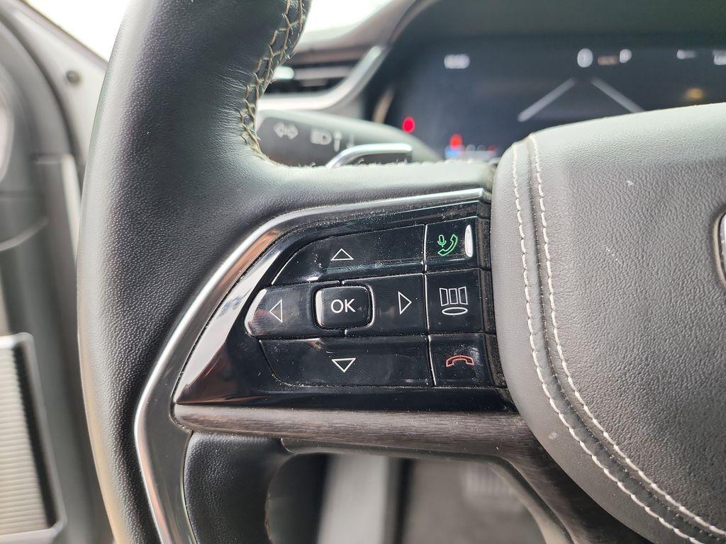 used 2022 Jeep Grand Cherokee car, priced at $35,995