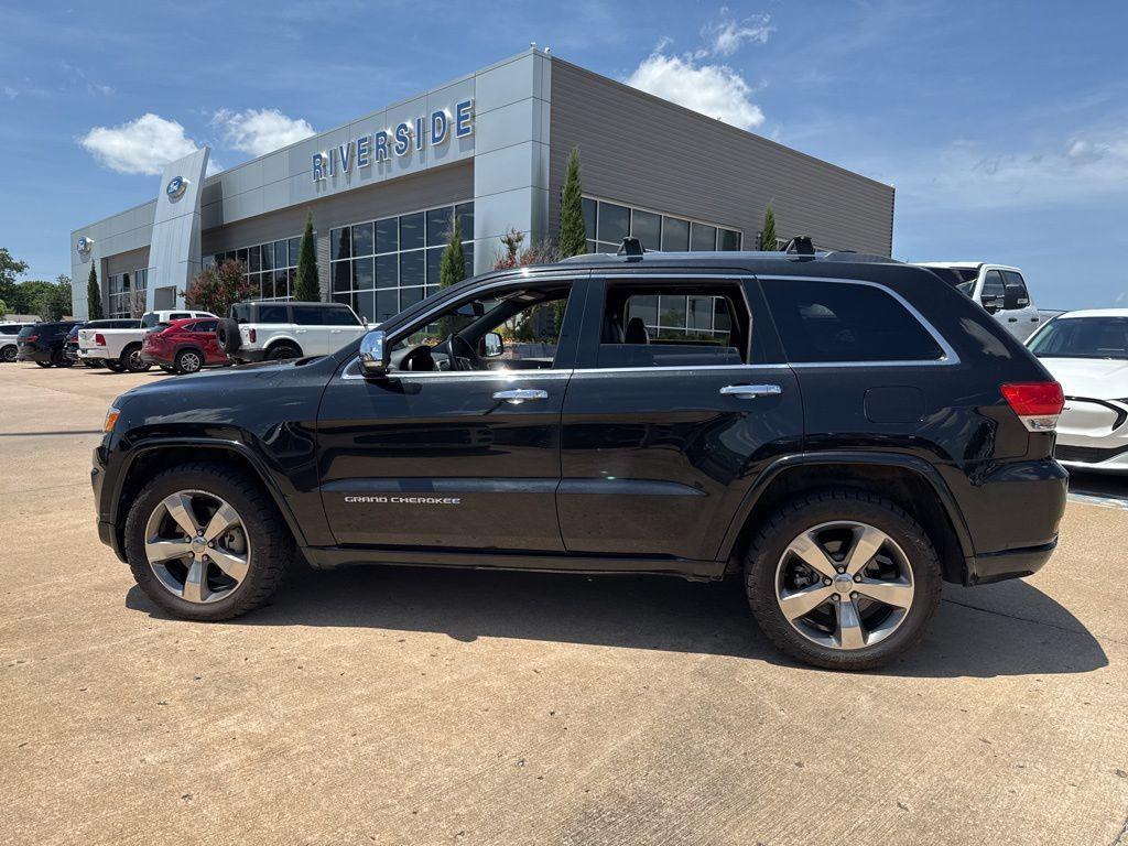 used 2015 Jeep Grand Cherokee car, priced at $17,700