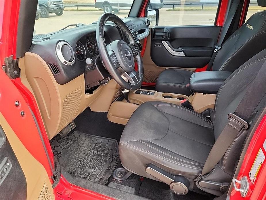 used 2015 Jeep Wrangler Unlimited car, priced at $18,592