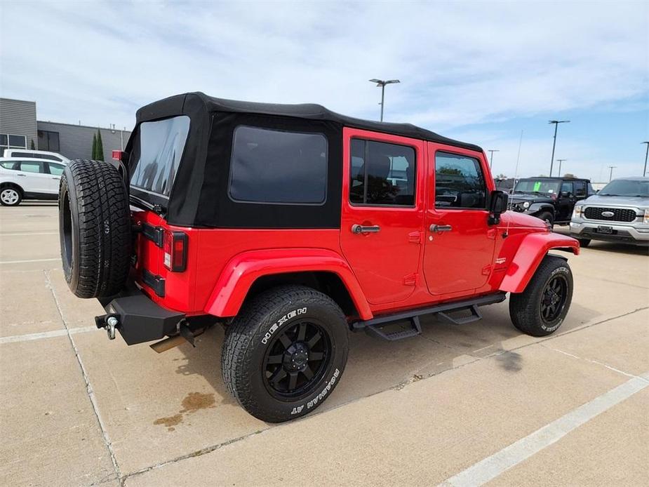 used 2015 Jeep Wrangler Unlimited car, priced at $18,592