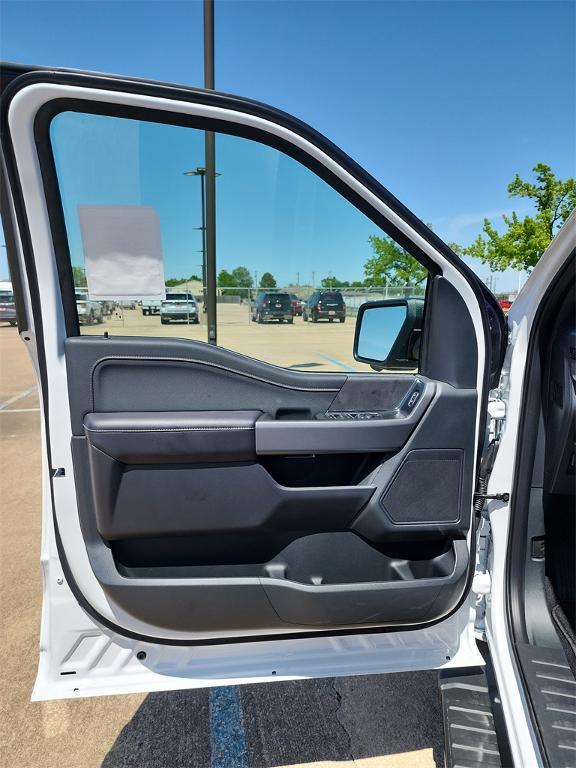 new 2025 Ford F-150 car, priced at $52,084