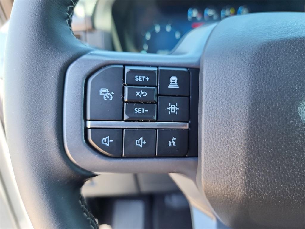new 2025 Ford F-150 car, priced at $52,084