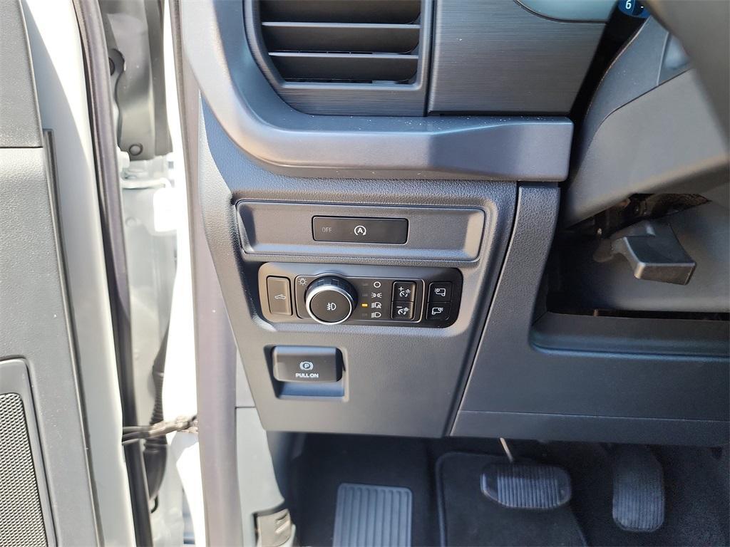 new 2025 Ford F-150 car, priced at $52,084