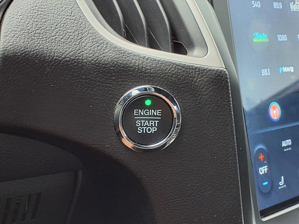 used 2024 Ford Edge car, priced at $24,673