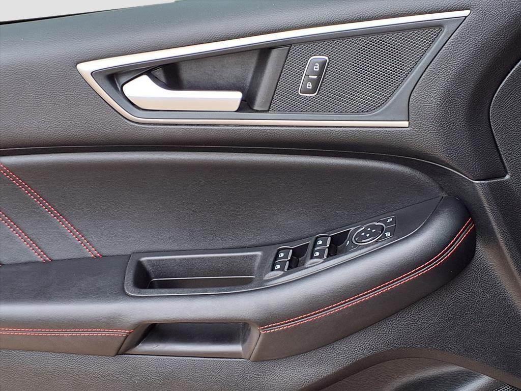 used 2024 Ford Edge car, priced at $24,673