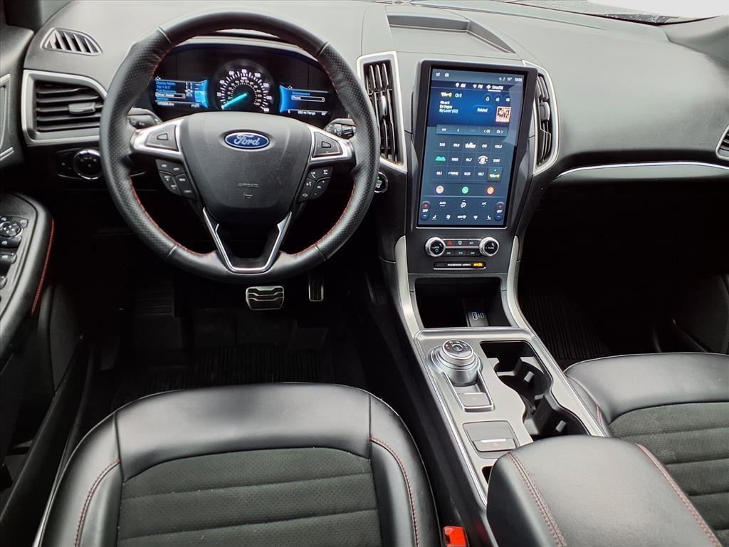 used 2024 Ford Edge car, priced at $24,673