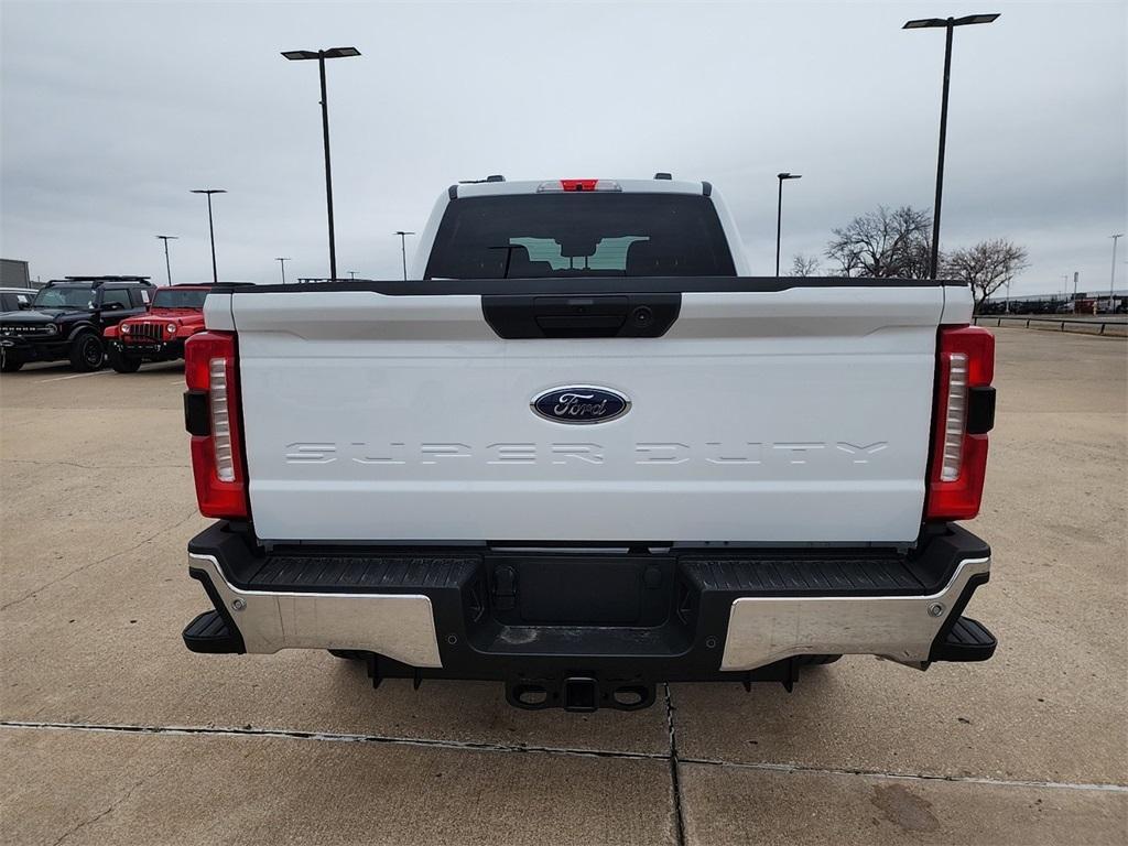 new 2024 Ford F-250 car, priced at $55,652