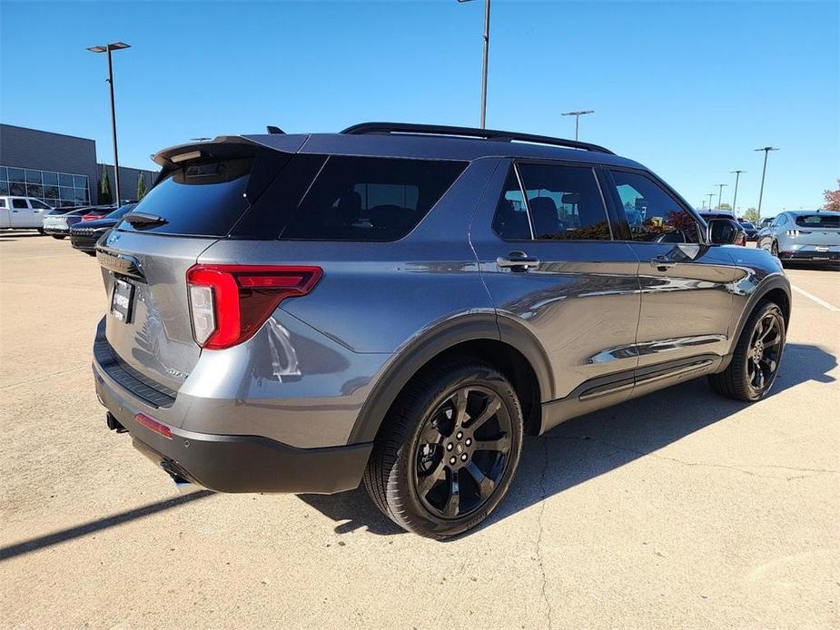 new 2024 Ford Explorer car, priced at $46,820