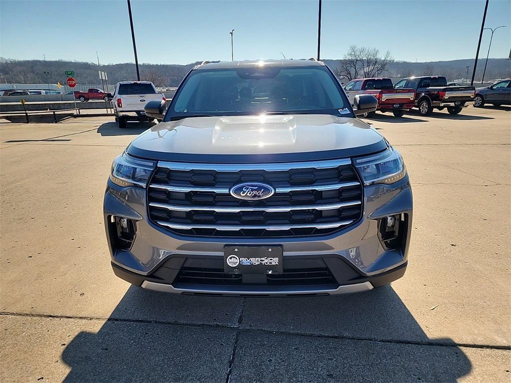 new 2025 Ford Explorer car, priced at $43,850