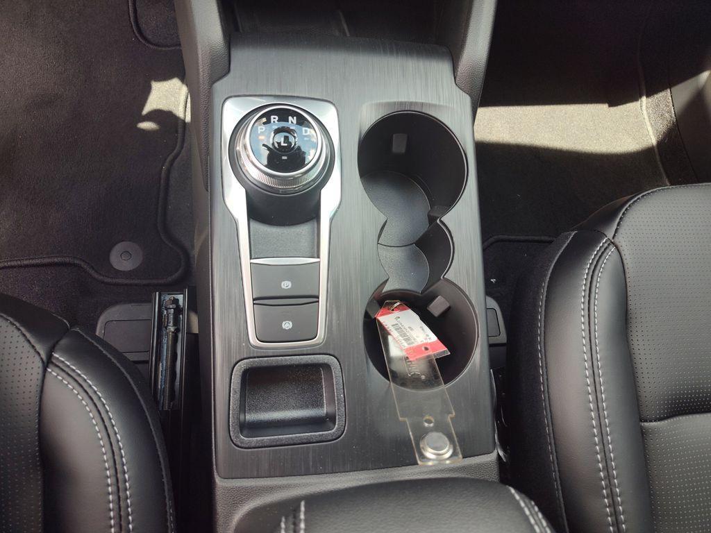 new 2025 Ford Escape car, priced at $31,150
