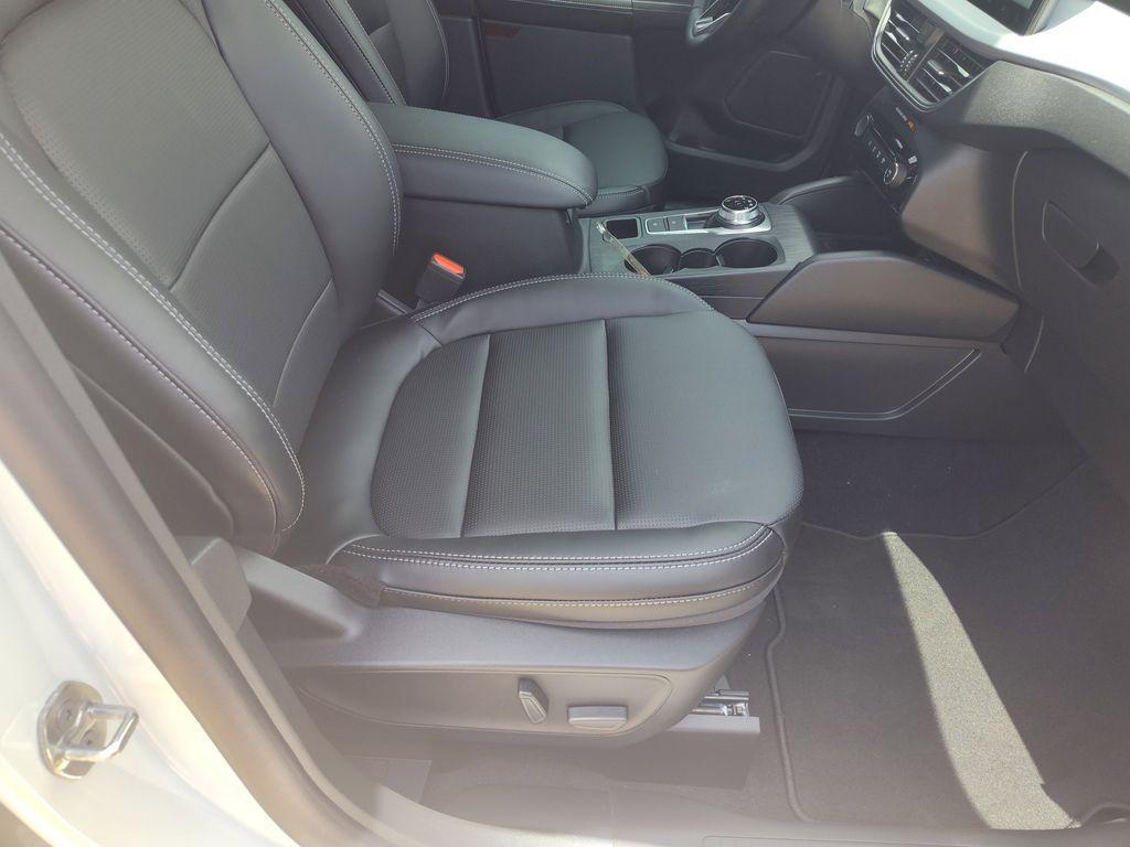 new 2025 Ford Escape car, priced at $31,150