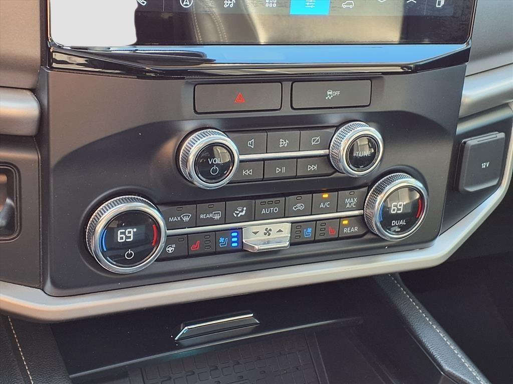 used 2022 Ford Expedition car, priced at $32,995