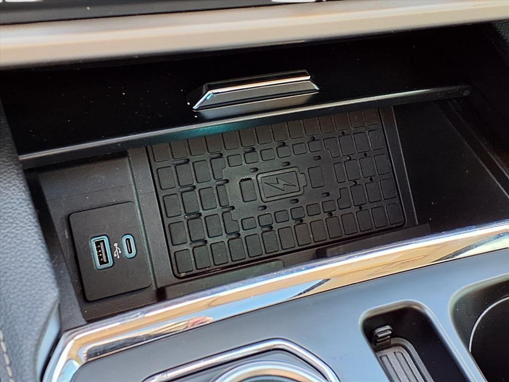 used 2022 Ford Expedition car, priced at $32,995