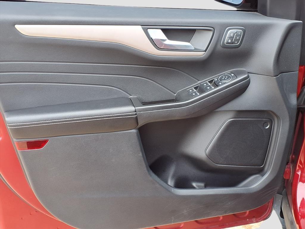 used 2022 Ford Escape car, priced at $20,685