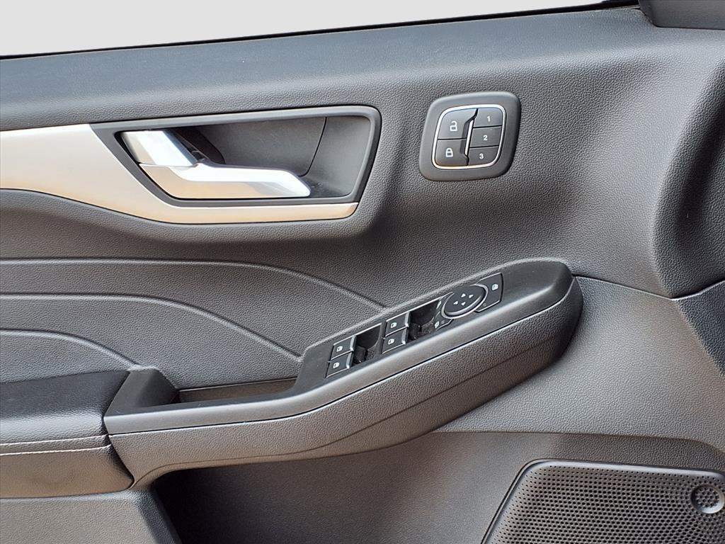 used 2022 Ford Escape car, priced at $20,685