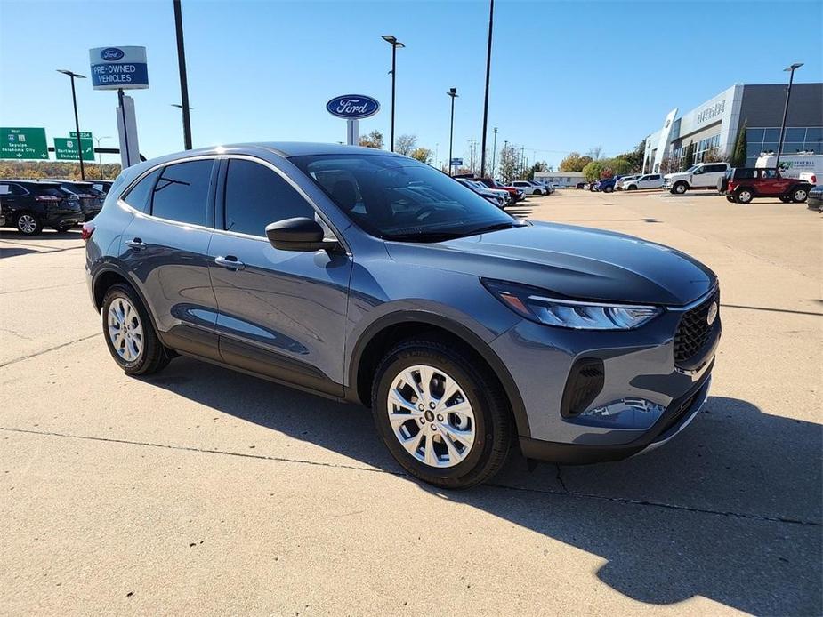 new 2025 Ford Escape car, priced at $30,665